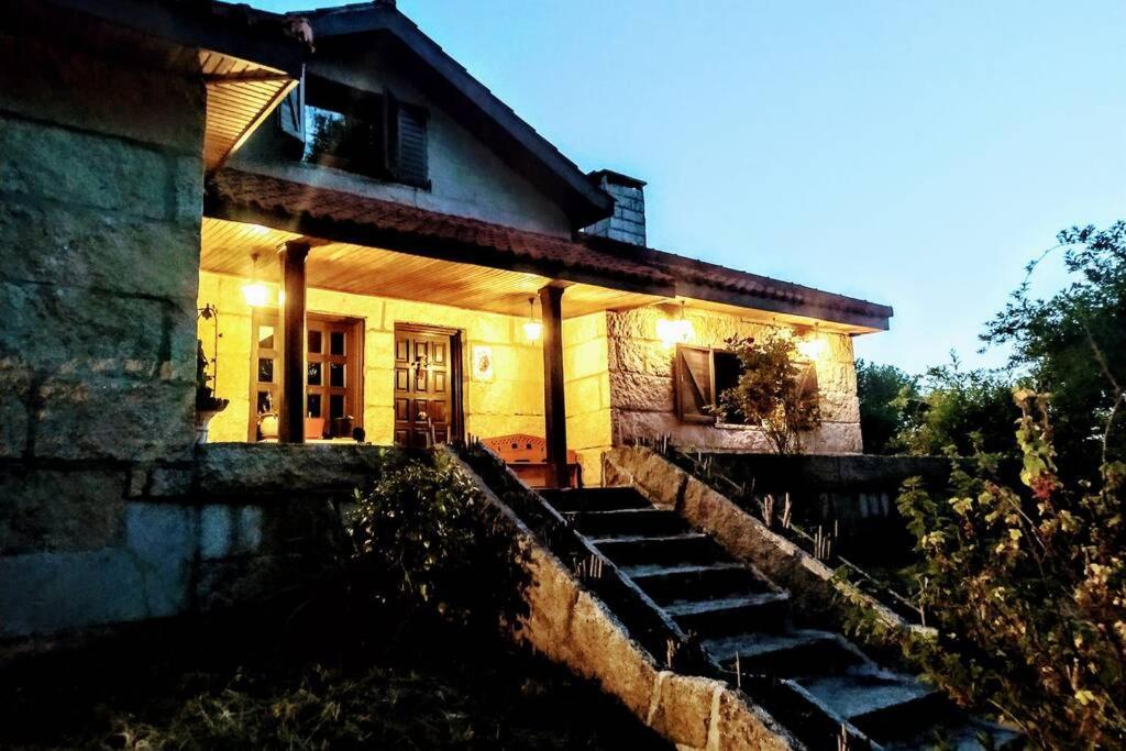 Espectacular Casa Con Piscina En Allariz Exterior photo
