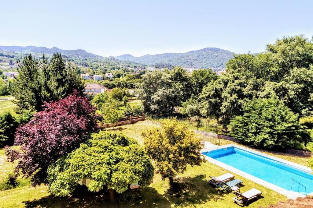 Espectacular Casa Con Piscina En Allariz Exterior photo