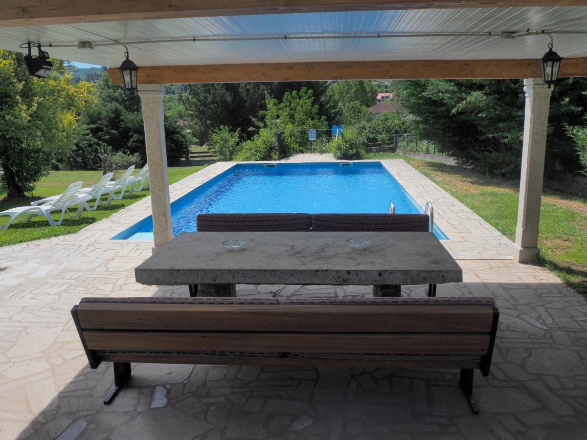 Espectacular Casa Con Piscina En Allariz Exterior photo